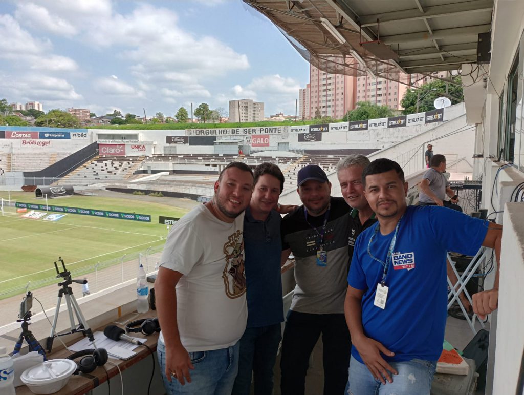 Thiago Menezes, Tim, José Roberto Silva, Humberto Castro e Gustavo Ramos 