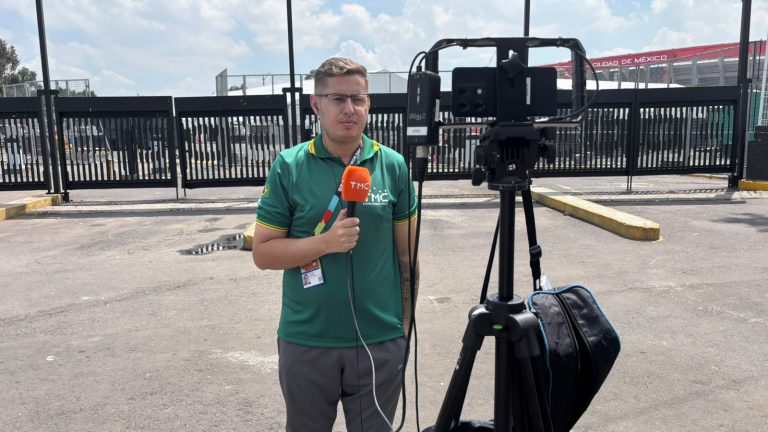 Jornalista Caique Silva, em ação pela TMC